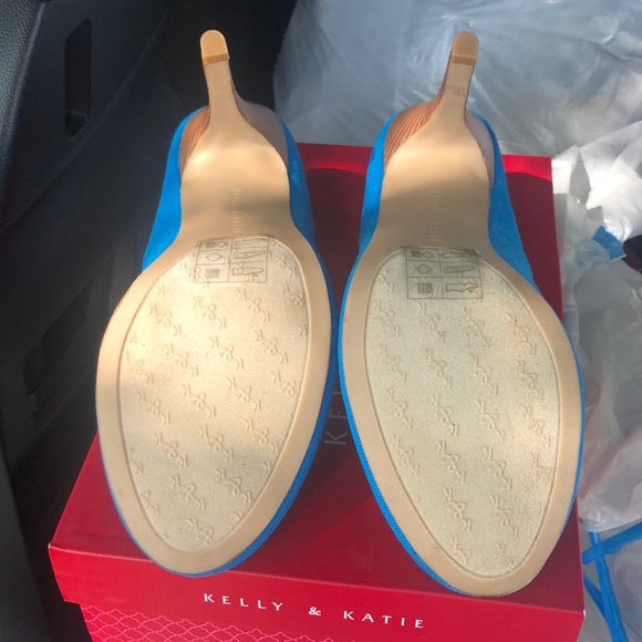 Kelly & Katie Blue Heels - Picture 2 of 3